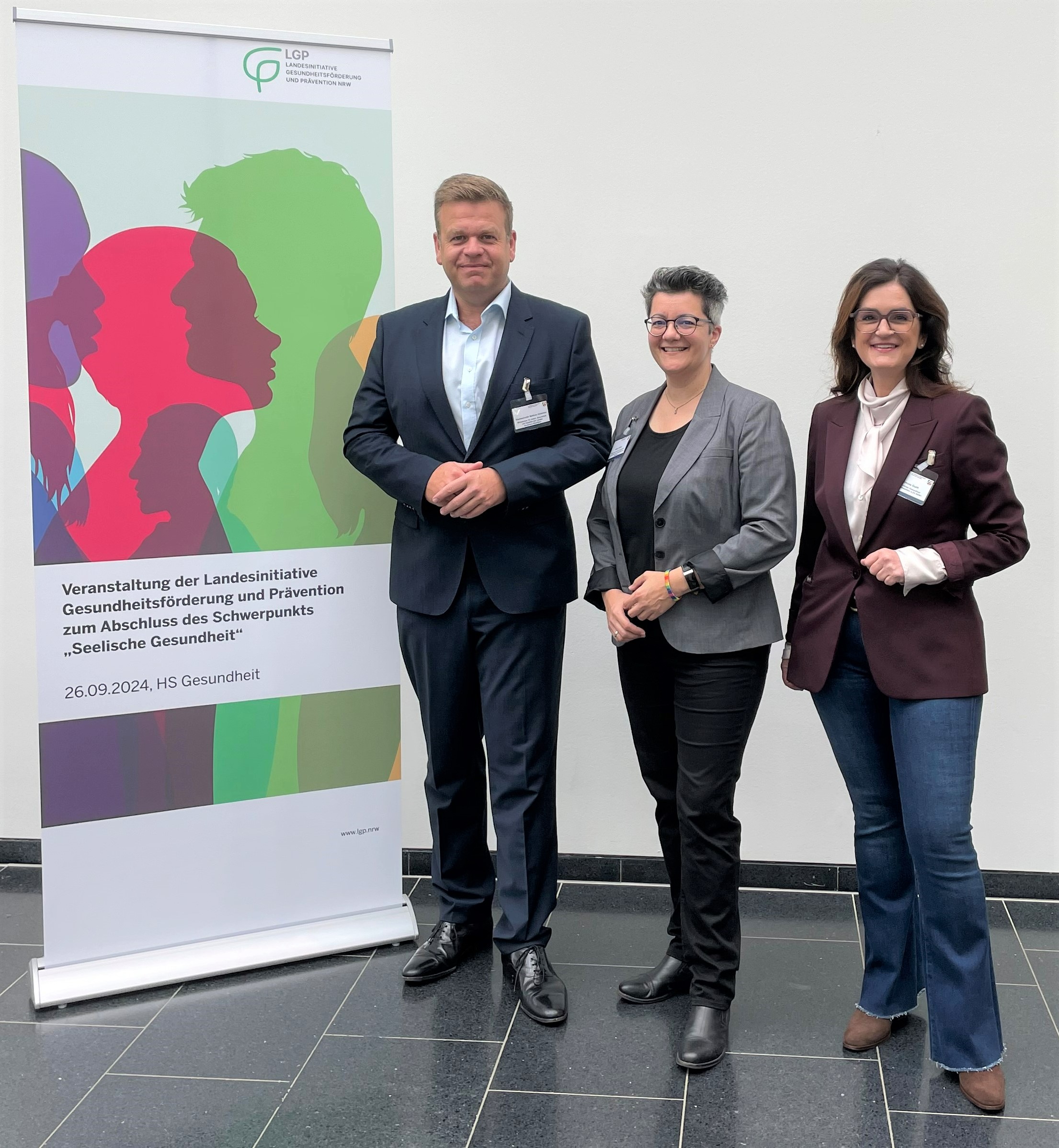 Staatssekretär Matthias Heidmeier, Melany Richter, Dr. Simone Gurlit